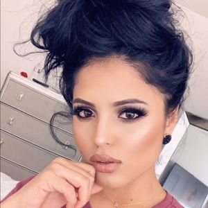 Meet your Posher, Dennis